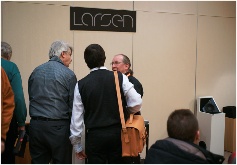 em09_la3.jpg